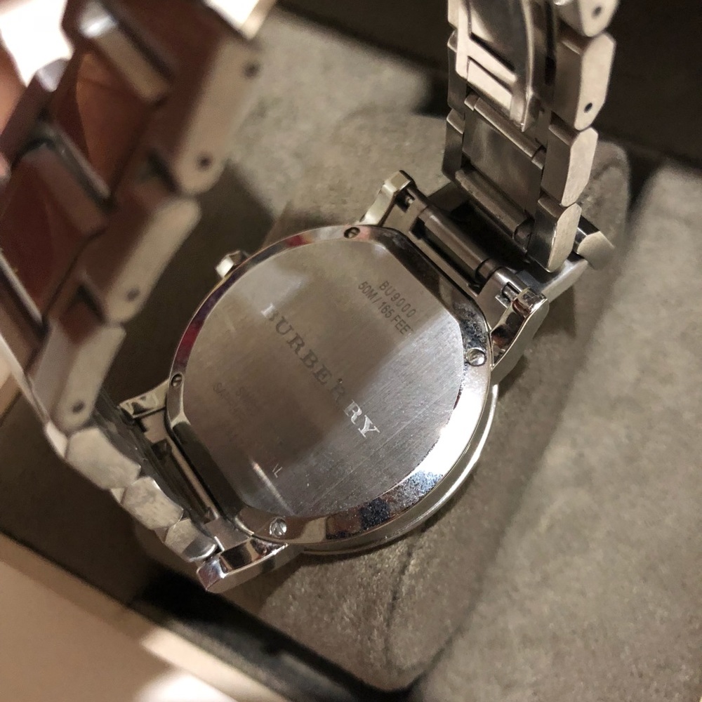 Burberry watch unisex - Picture 6 of 8